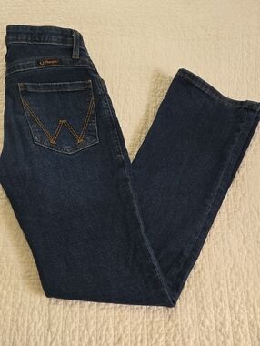 Wrangler Willow  Women’s Ultimate Riding Jeans Dark Wash Size 5 X 32 Flattering